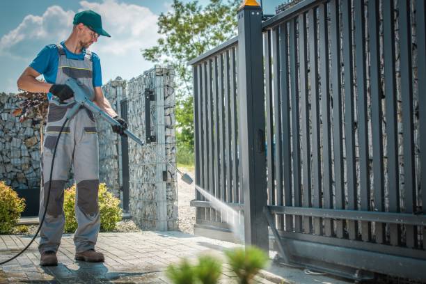 Best Patio and Deck Pressure Washing  in Salinas, CA